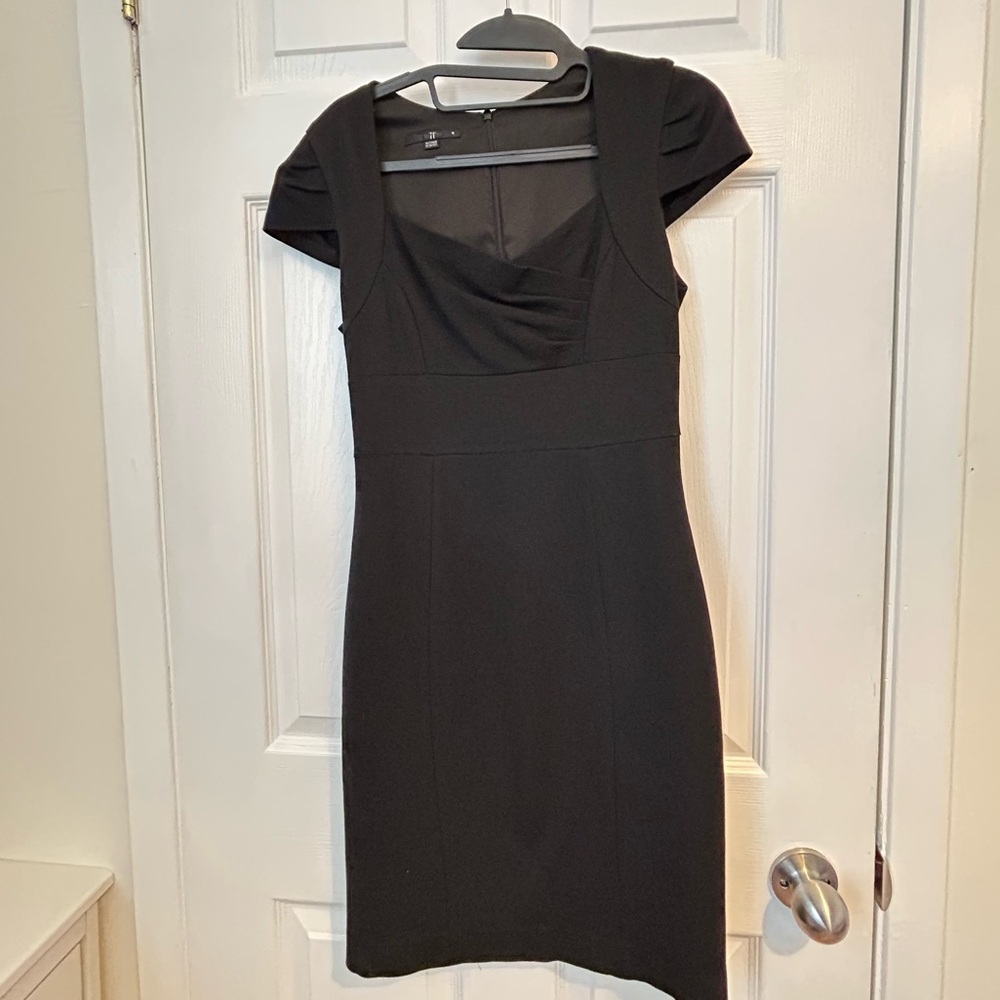 TeenFlo / Judith & Charles Black Cap-Sleeve Dress